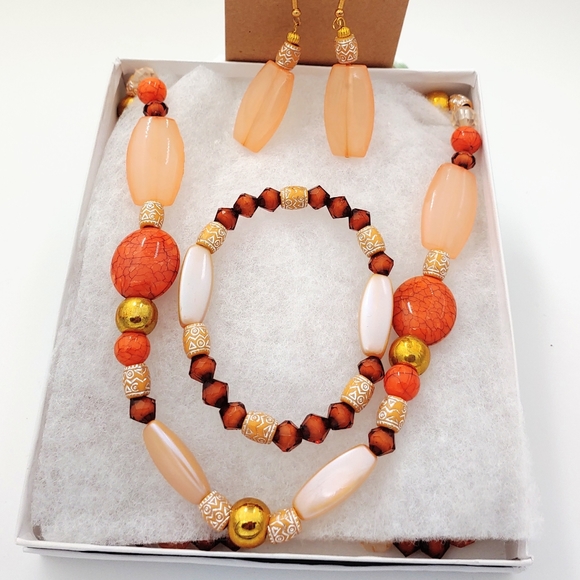 247NEB015. Handmade 3Pc. Carnelian Crackled Burnt Necklace Set - Picture 5 of 8